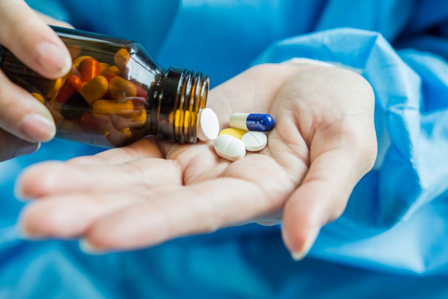 Entenda a diferença entre os tipos de medicamentos e os benefícios do medicamento homeopático